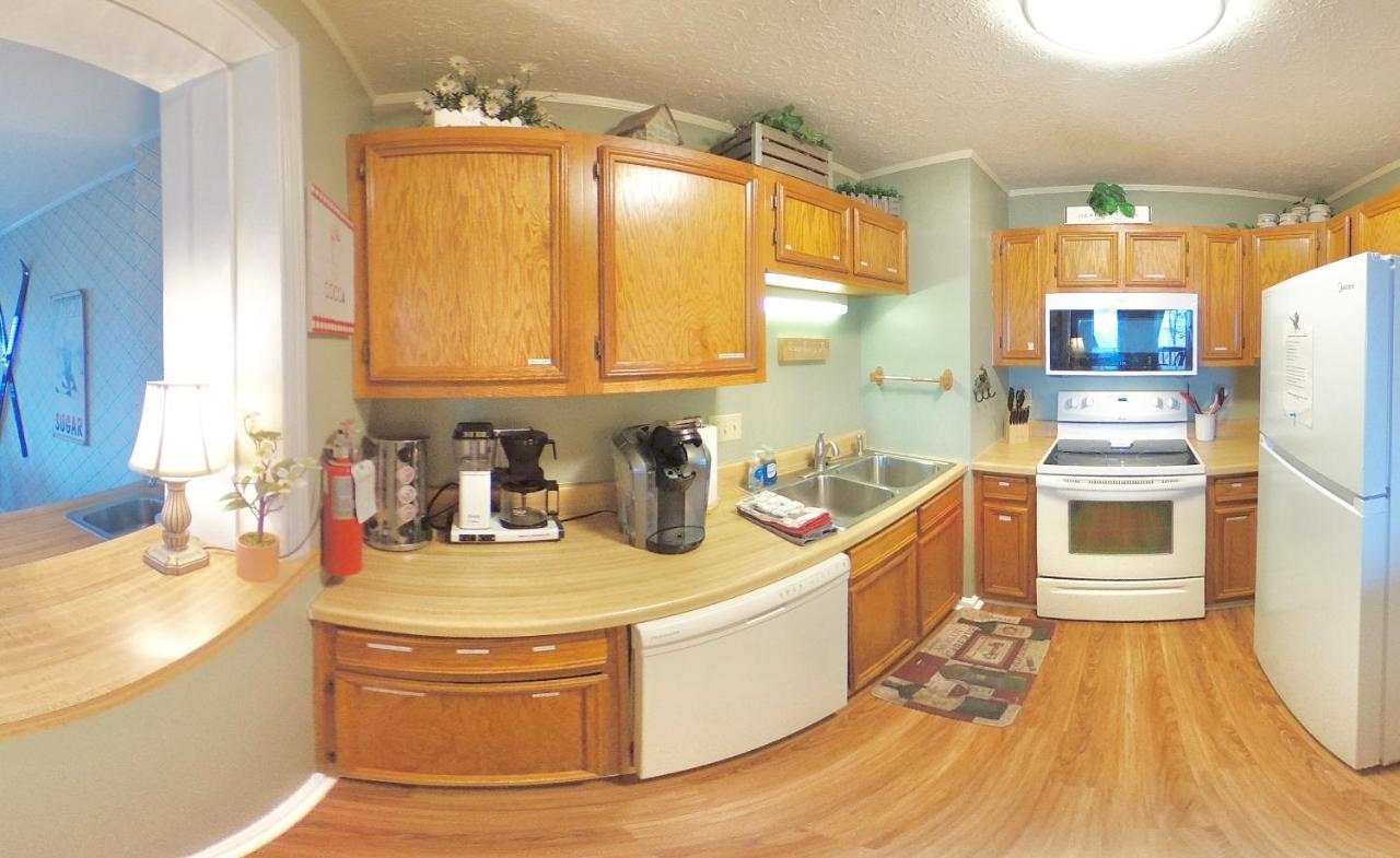 Appresski - 5 Bed Ski In Ski Out - 50 Steps To Ski Sugar Mountain Slopes Extérieur photo